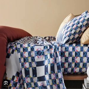 Brooklinen Lux Sateen Kaleidoscope Queen Sheet Set
